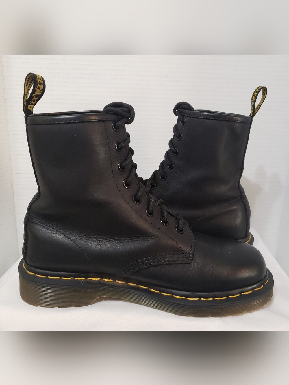 Dr. Martens The Original Lace Up Air Wair Black Combat Ankle Boot Womens Size 7 - Picture 5 of 15